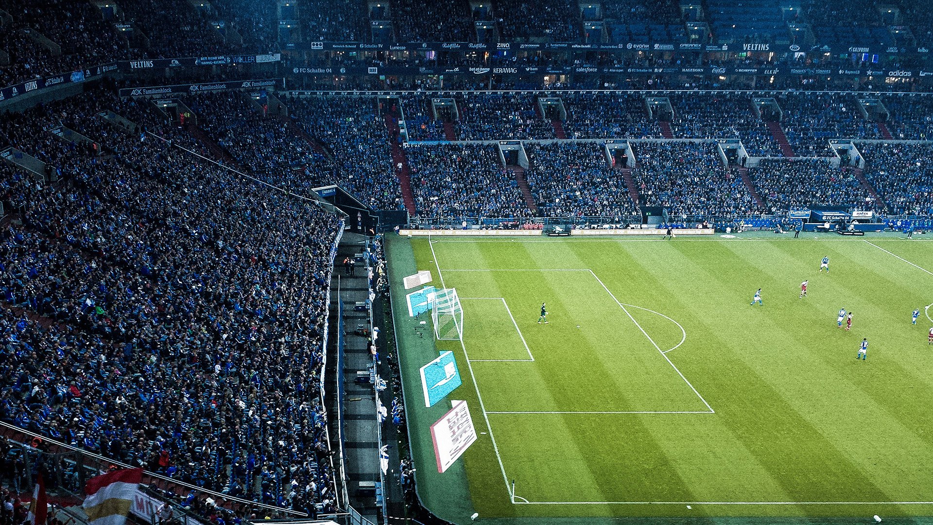 爱游戏app-欧洲杯与欧冠：两个不同舞台的顶级对决，欧洲杯与欧冠的区别